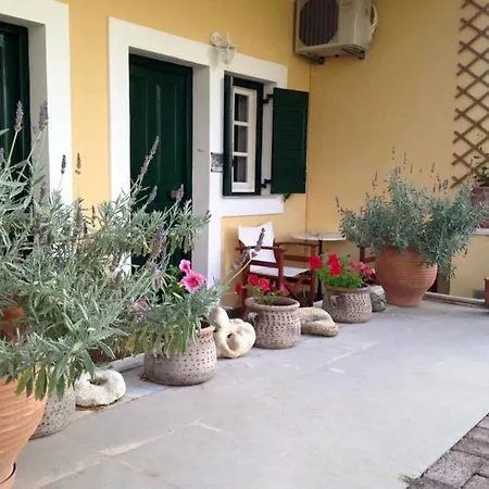 Appartement Liostasi Retreat
